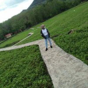 Putri Aulia profile icon