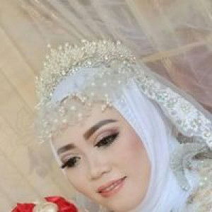 Nur Aziza profile icon