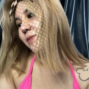 โทรหาได้ตลอด อยากกอดก็นัดมา profile icon