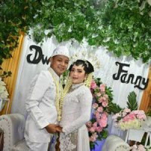 Dwie Putri Fidhya Sari profile icon