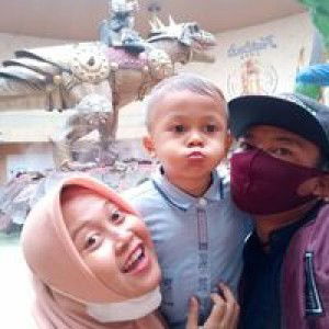 Dewii Riyantii profile icon