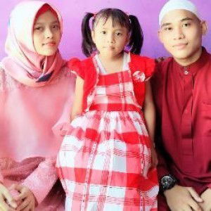 Syafiraa Nia AZZahra Khairunnisa profile icon