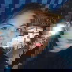 ยืนดมกาวที่ดาวเนปจูน เผื่อจะเจอเซลามูนที่ดาวพลูโต. profile icon