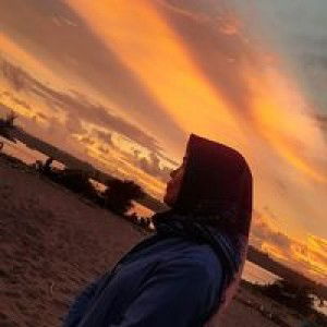 Reni S Hidayah profile icon