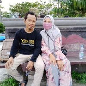 Sri Wahyuni Wahid profile icon