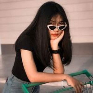 พลอย อัญญ. profile icon