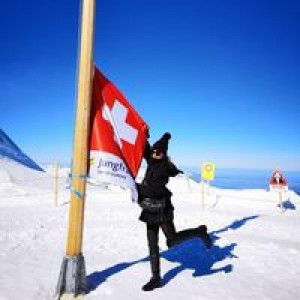 Fon Asavaworakul profile icon