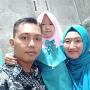 Rini Handayani profile icon