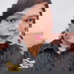 Ayu Riyanti profile icon