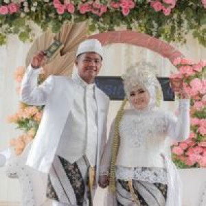 Riezha Rahmania profile icon