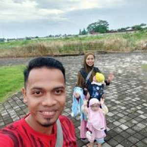 Umi Khanifah profile icon