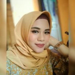 Indah Sari profile icon