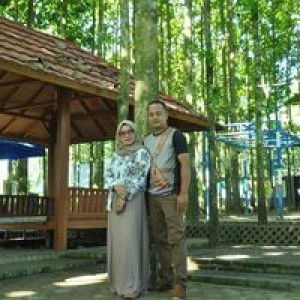 ElLyn Herlin profile icon