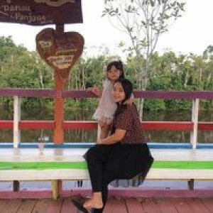 Dewi Nur Khasanah profile icon