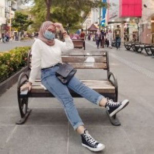 Nanda Dyonita profile icon