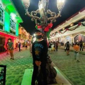 Liza Torres Abad II profile icon