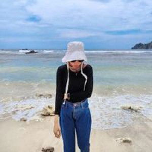 Widiya Eki profile icon