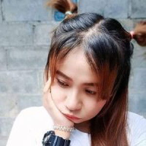 พะ' พลอย profile icon