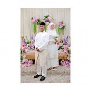 Erni Sharieni profile icon