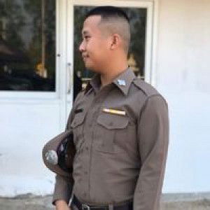 นั่งมองฟ้า หมามองดาว profile icon