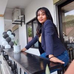 Regine Innog Chavez profile icon