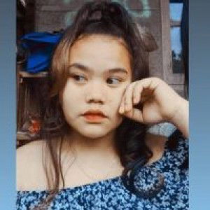 Febriani Charolina profile icon