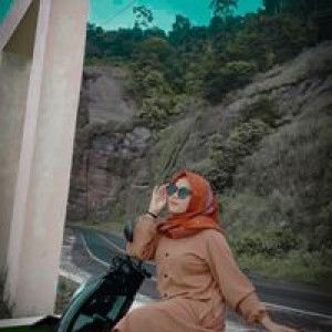 Khairun Nisa profile icon