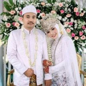 Intan Paramitha profile icon