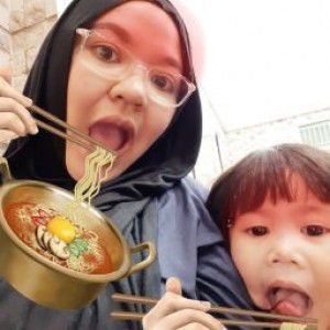 Rizka Sari profile icon