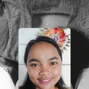 Nyoman Apriyani profile icon