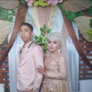 Yulis Yuliati profile icon