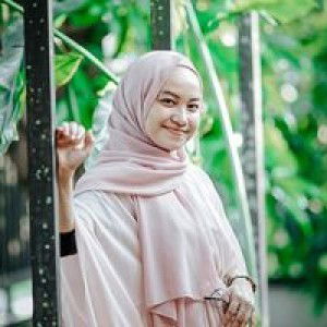 Dini Dwi Damayanti profile icon