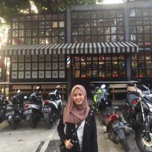 Hanis Amira profile icon