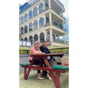 Ayu Nur profile icon