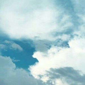 Devi Krismayanti profile icon