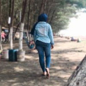 Asridwi Lestari profile icon