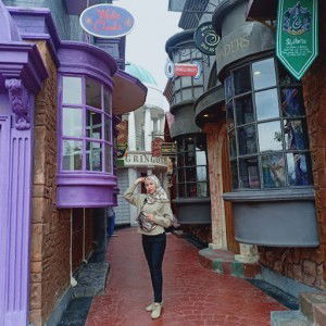 Ani Wahyu profile icon