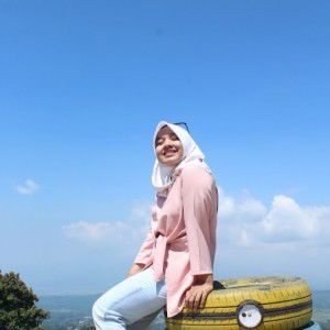 Hanifa L profile icon