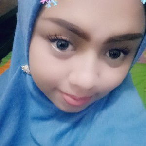 Nur Rochma profile icon