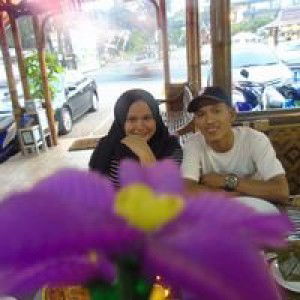 Malla Januarry profile icon