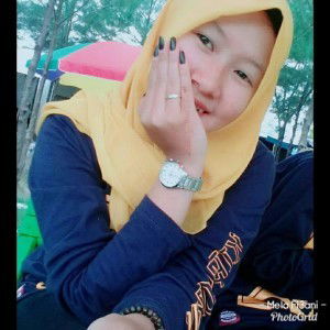Mela Fitriani profile icon