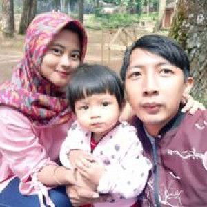 Rezany Alfarizi Sofiyanti/Amsali profile icon