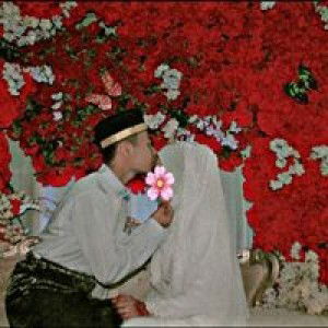 Putry Anriyani profile icon