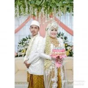 Desi Fuji Kartika profile icon