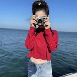 Chompoonuch Saengow profile icon