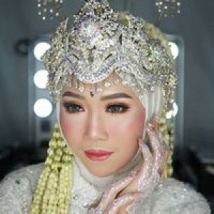 Nur Azmira profile icon