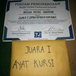 Adhe Sity Sity Adhe profile icon