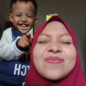 Ayu Tri Lestari profile icon