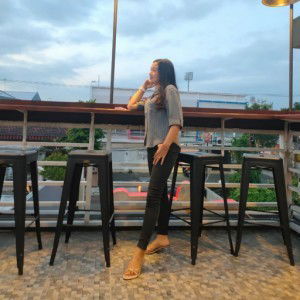 Tria Valentina profile icon