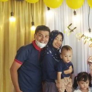 Pheni Agustin profile icon